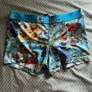 Ethika women’s boy shorts! Beautiful design in size Medium!